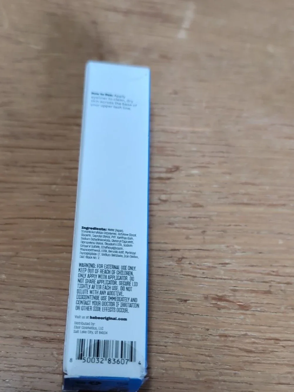 Brightening Black Eyeliner – Intense Black Precision Liner